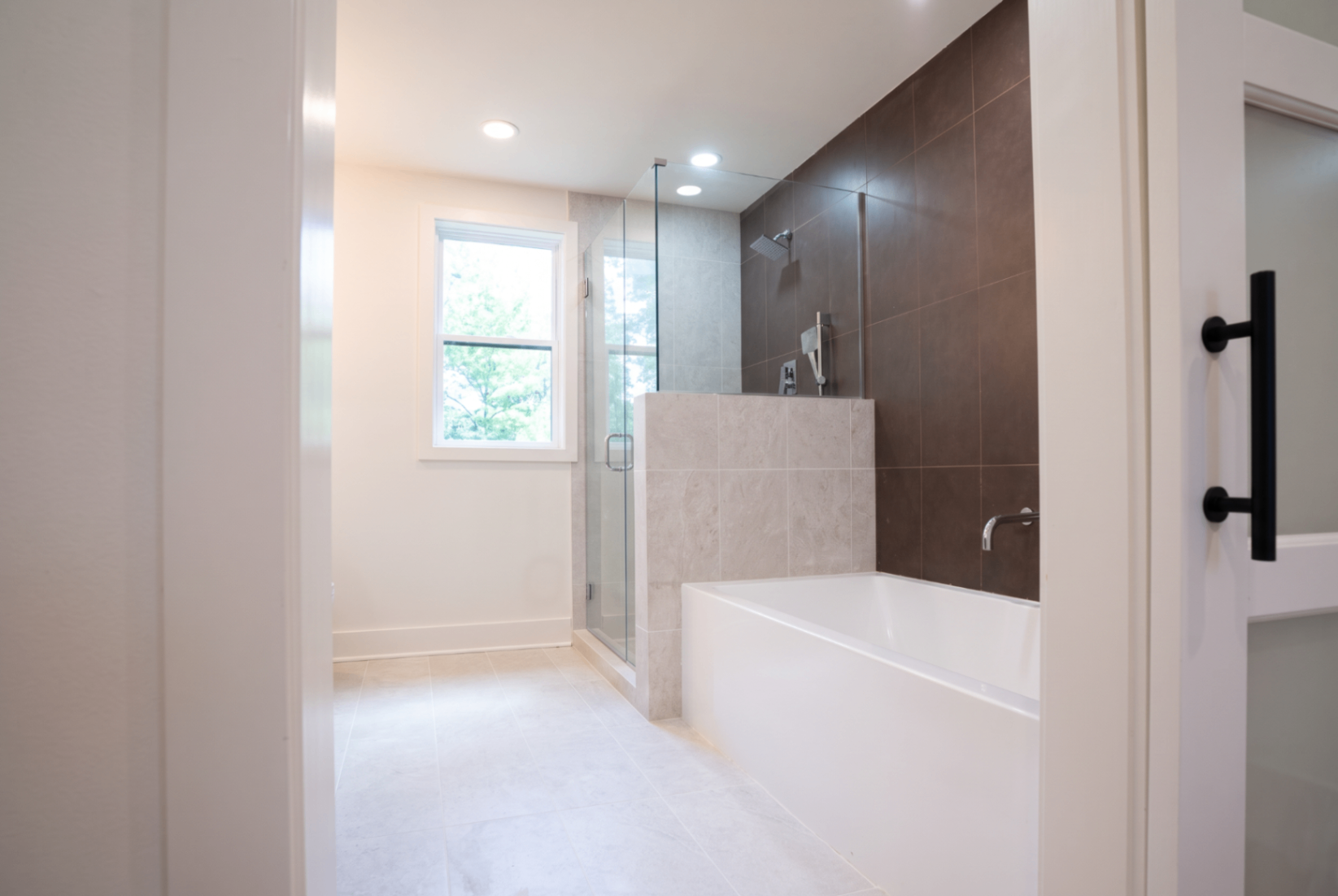 5033 Collinwood Dr — photo 17 of 42