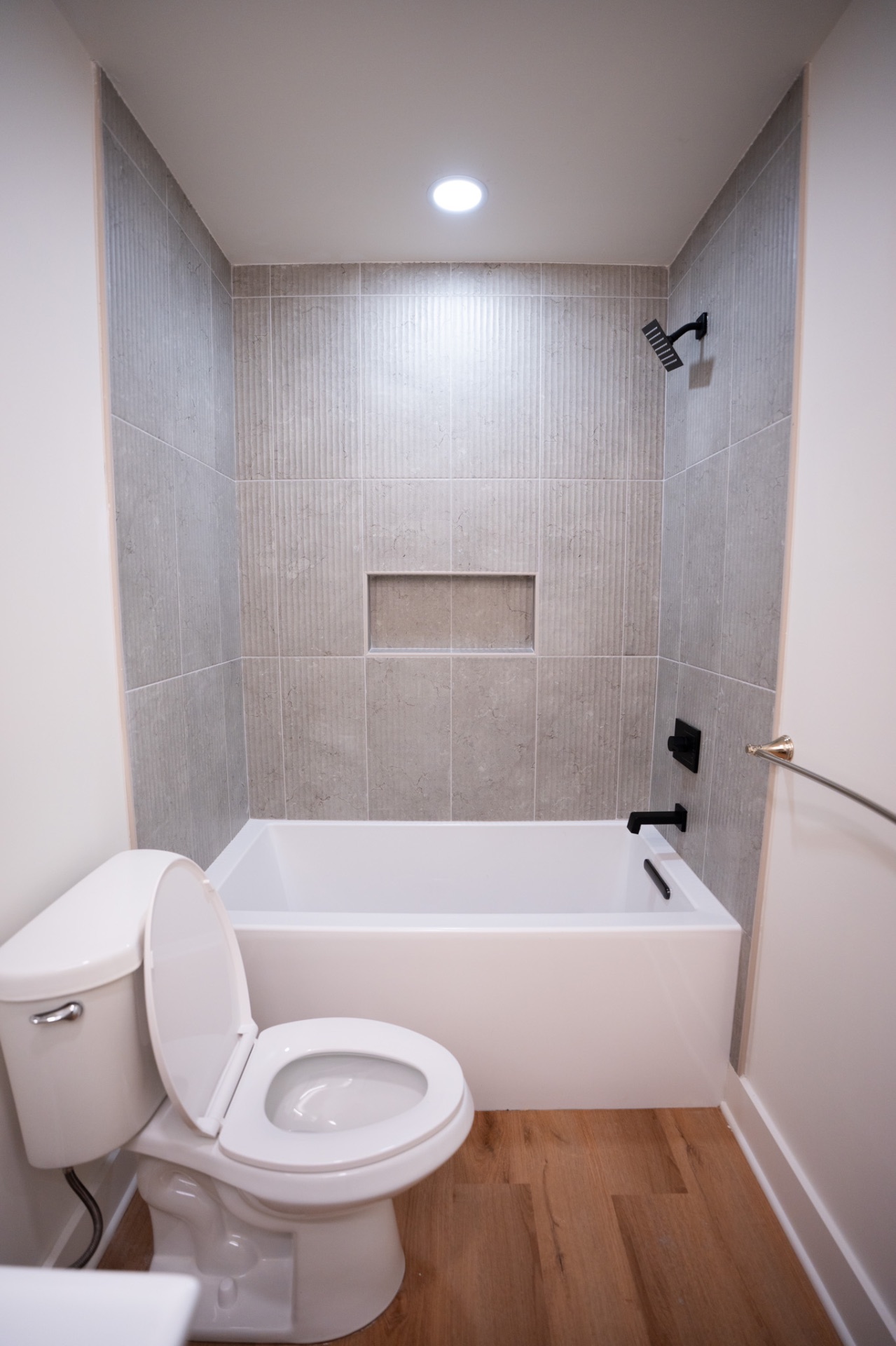 5033 Collinwood Dr — photo 33 of 42